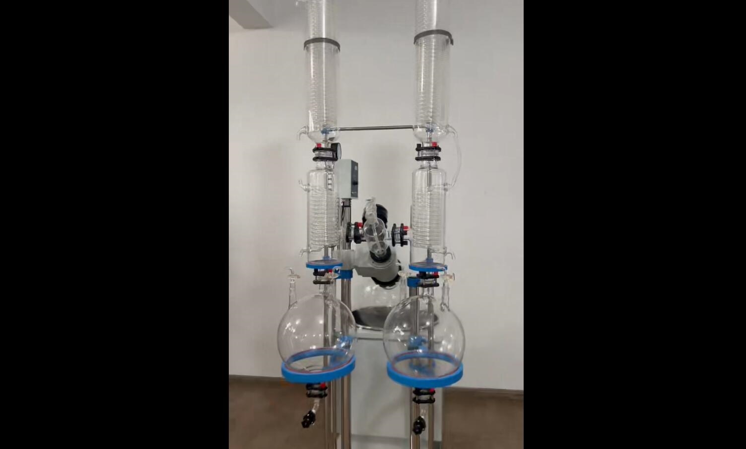 旋轉(zhuǎn)蒸發(fā)器