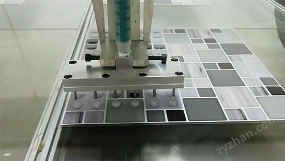全自動水晶智能卡滴膠機