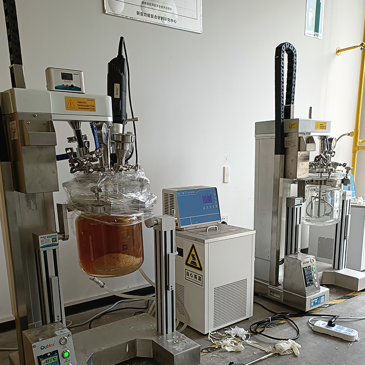 20230714AIR-5S超聲波攪拌乳化反應釜裝機現場-烏鎮實驗室.png